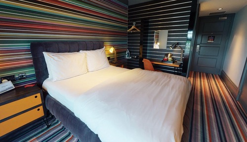 Chambre Club (FREE Gym & Pool Access)