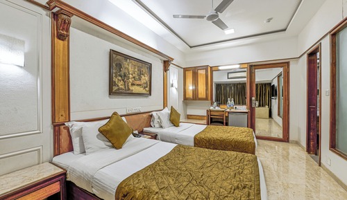 Chambre Deluxe, 1 grand lit 1 place
