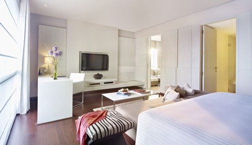 Suite, vue cour intérieure (Bliss)