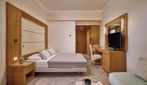 Chambre Double Supérieure, vue établissement