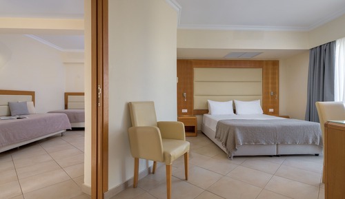 Suite Familiale, vue jardin