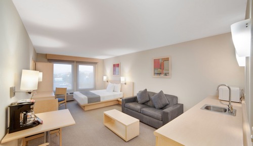 Suite, 1 grand lit et 1 canapé-lit