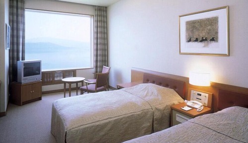 Chambre avec lits jumeaux, fumeurs, vue lac