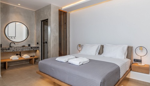 Chambre Double, vue cour intérieure