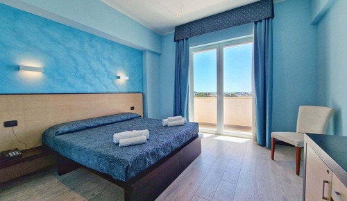 Chambre Double ou avec lits jumeaux, balcon, vue mer