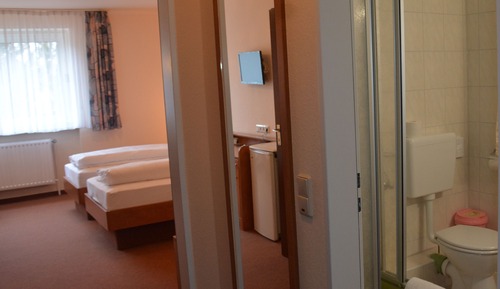 Chambre Double Économique, 1 lit double ou 2 lits jumeaux