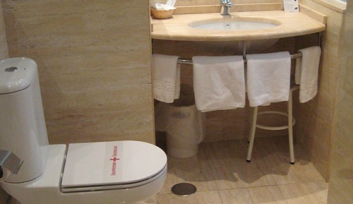 Chambre avec lits jumeaux (with extra bed)