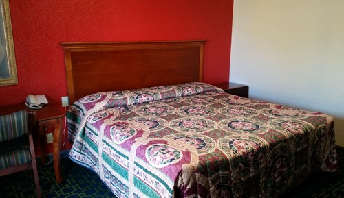 Chambre Standard, 1 très grand lit, non-fumeurs