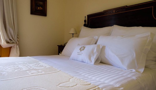 Chambre Double, 1 grand lit, vue montagne