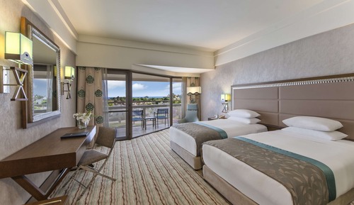 Suite, 1 très grand lit, vue mer