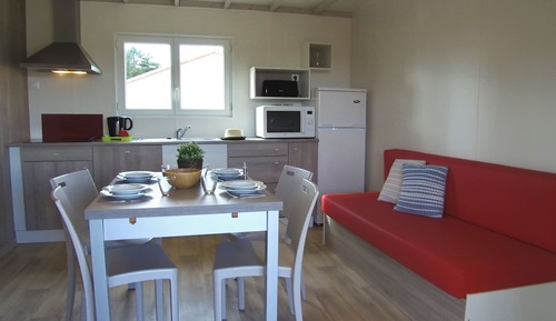 Chalet, 2 chambres, accessible aux personnes à mobilité réduite (5 Pers)