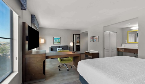 Suite Studio Signature