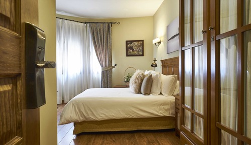 Suite Design, 1 grand lit