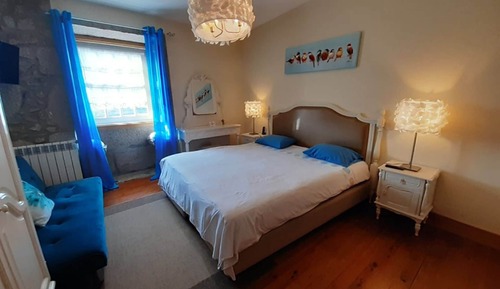 Chambre Familiale, salle de bains privée