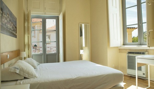 Chambre Deluxe, 1 très grand lit et 1 canapé-lit