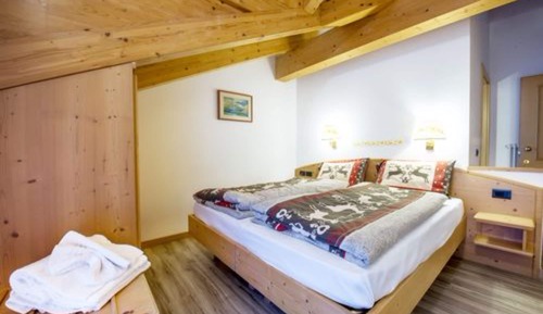 Chambre Standard Double ou avec lits jumeaux