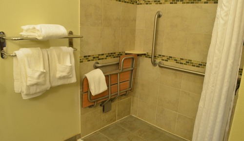 Chambre Standard, 1 très grand lit, accessible aux personnes à mobilité réduite (Communication)