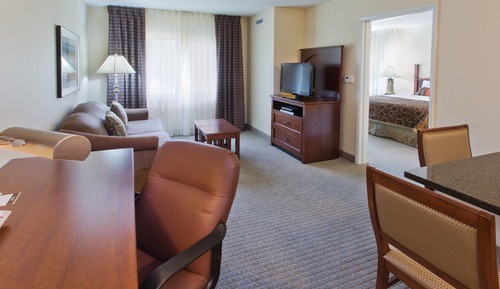 Suite, 1 très grand lit et 1 canapé-lit