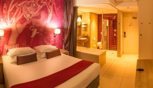 Chambre Supérieure, 1 très grand lit