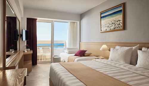 Chambre Triple, vue mer