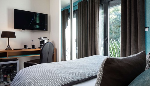 Chambre Exclusive, 1 grand lit (Twin bed on request)