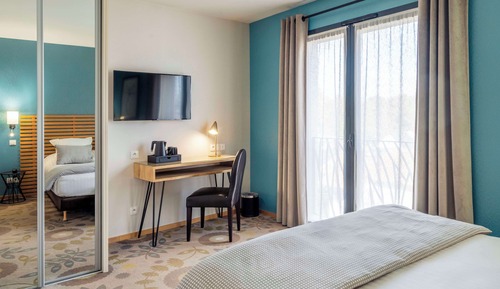 Chambre Familiale, plusieurs lits, non-fumeurs, chambres communicantes