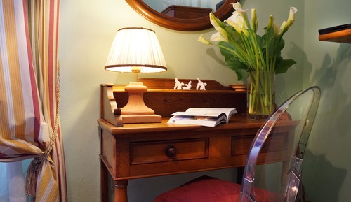Chambre Double Luxe, 1 très grand lit, salle de bains commune, vue ville