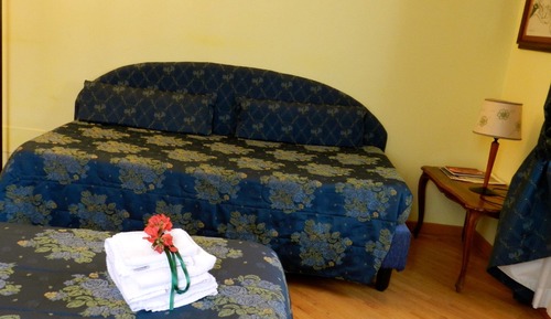 Chambre Triple, salle de bains privée