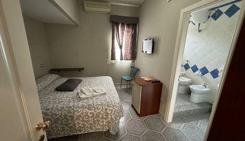 Chambre Économique Double ou avec lits jumeaux