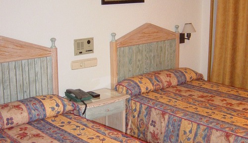Chambre avec lits jumeaux