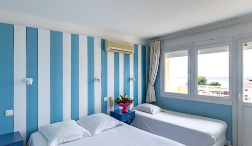 Chambre Triple, vue mer