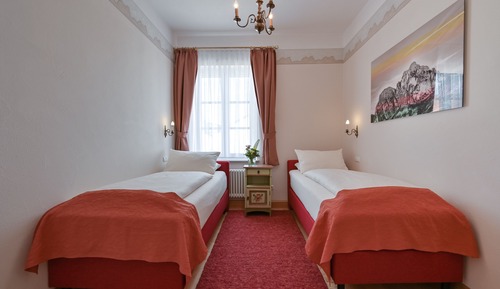 Chambre avec lits jumeaux, 2 lits une place (main building)