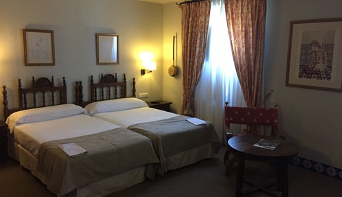 Chambre Standard avec lits jumeaux (3 Adults)