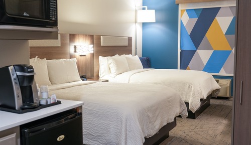 Chambre Standard, 2 grands lits, accessible aux personnes à mobilité réduite