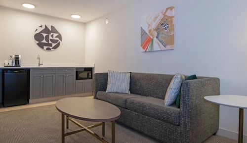 Suite, 1 très grand lit et 1 canapé-lit