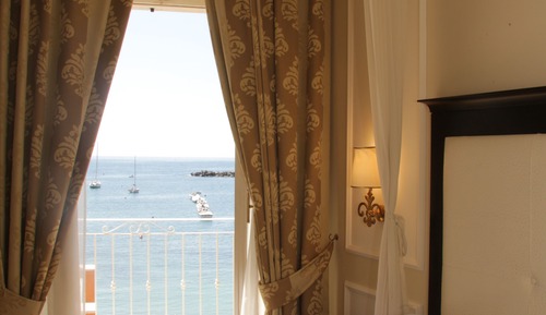 Suite Junior (beach access included)