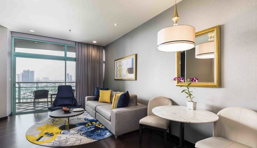 One Bedroom Suite Twin City View