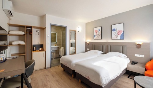 Chambre avec lits jumeaux