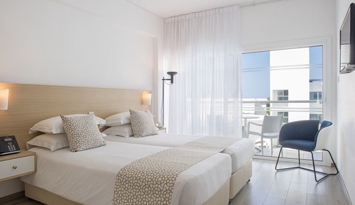 Suite Familiale, 2 chambres, vue piscine