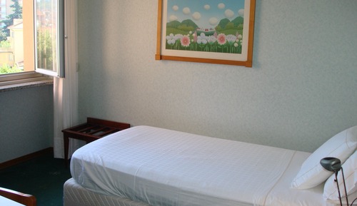 Chambre Simple, 1 lit une place, non-fumeurs