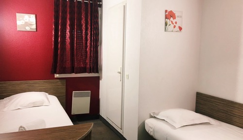 Chambre avec lits jumeaux