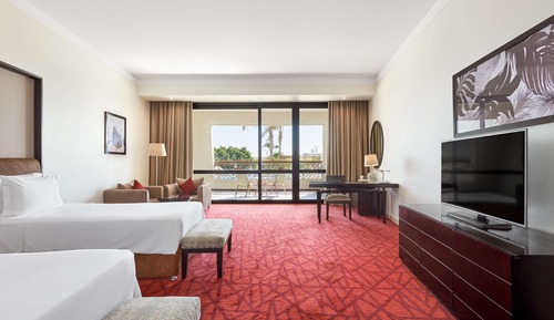 Chambre Supérieure, terrasse, vue lac (Golf and Lake View)