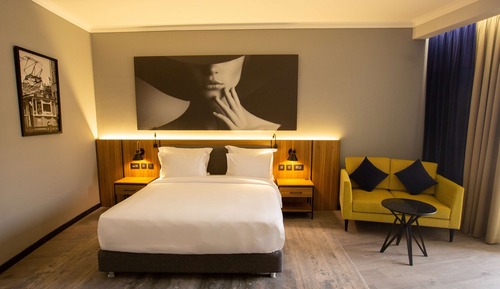 Chambre Premium, terrasse, vue piscine