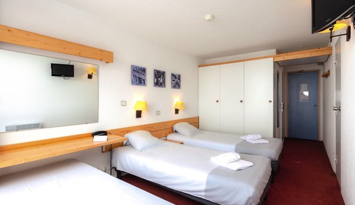 Chambre Triple Standard, vue montagne