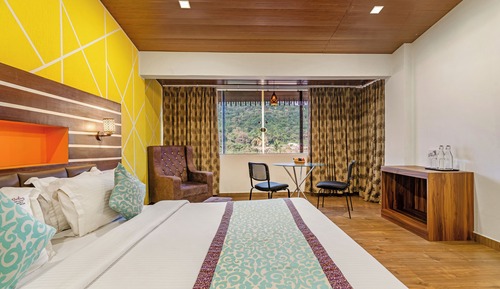 Chambre Classique, 1 lit double, vue montagne