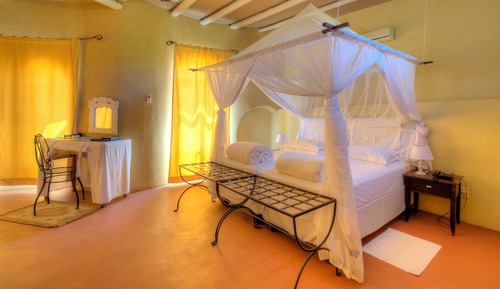 Chambre (Camelthorn)