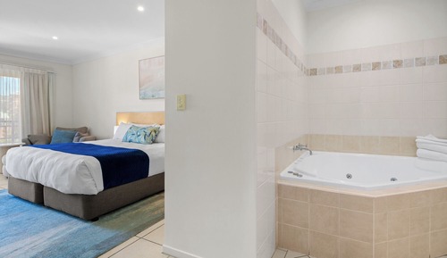 Studio Luxe (Spa Apartment)