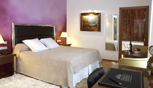 Chambre Double Supérieure (Bath with jets)