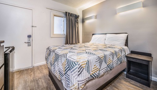 Chambre Standard, 1 lit double, non-fumeurs
