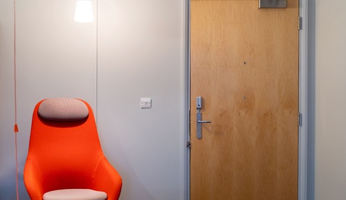 Chambre Standard, 1 lit double, accessible aux personnes à mobilité réduite